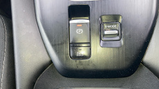 Nissan Qashqai 1.3 DiG-T MH N-Connecta 5dr Petrol Hatchback